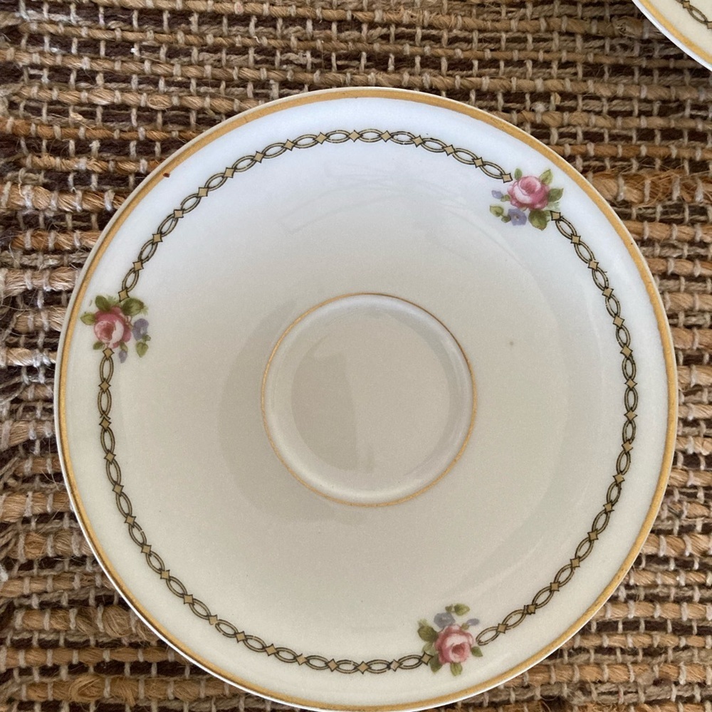 Theodore Haviland The Hanoi 8 piece dinnerware set - Picture 10 of 15